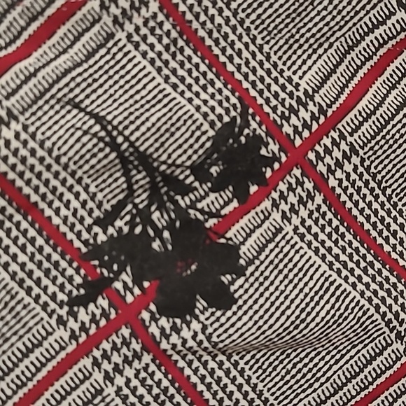 Roz & Ali: Velvet Flowered Dress top, Size 2x - Picture 2 of 3